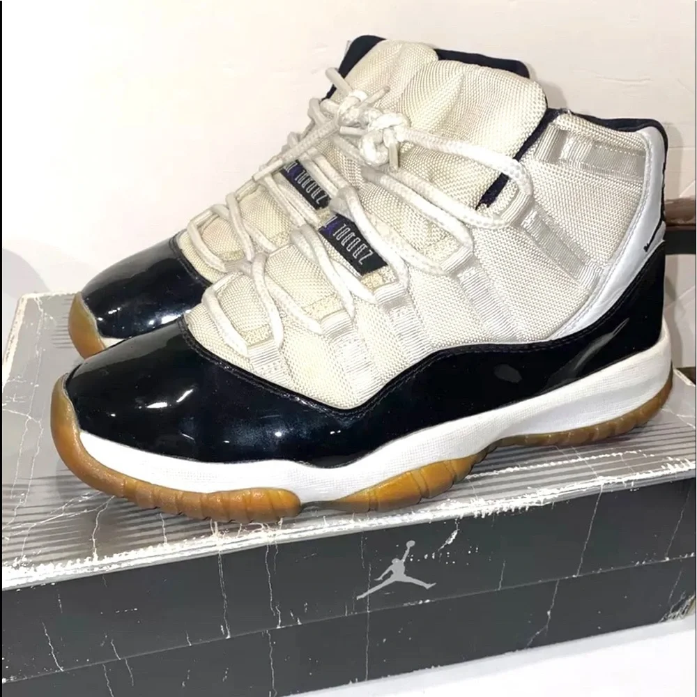 Authentic Jordan 11 Retro Concord 2000 Size 9.5 - Picture 2 of 8